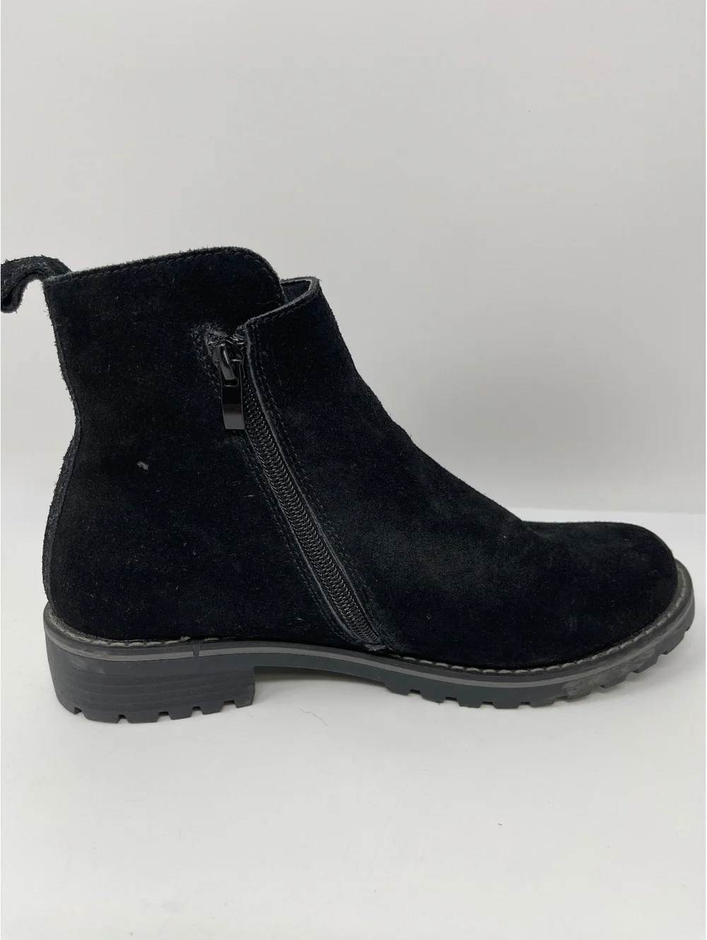 Women’s Black Suede Ankle Boots Size 8 Dual Side Zip Lug Sole Comfort Booties